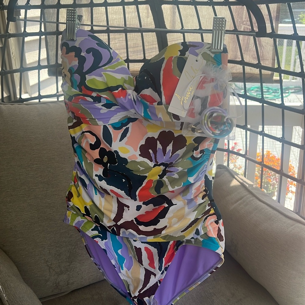NWT BRAND NEW ANNE COLE ONE PIECE SWIMSUIT